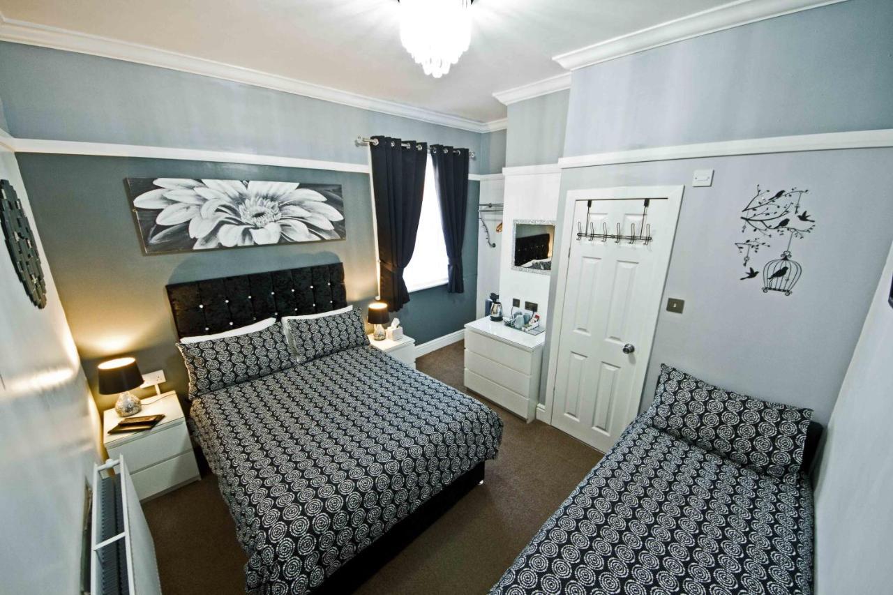 Rossall House , For Families & Couples Blackpool Exterior foto